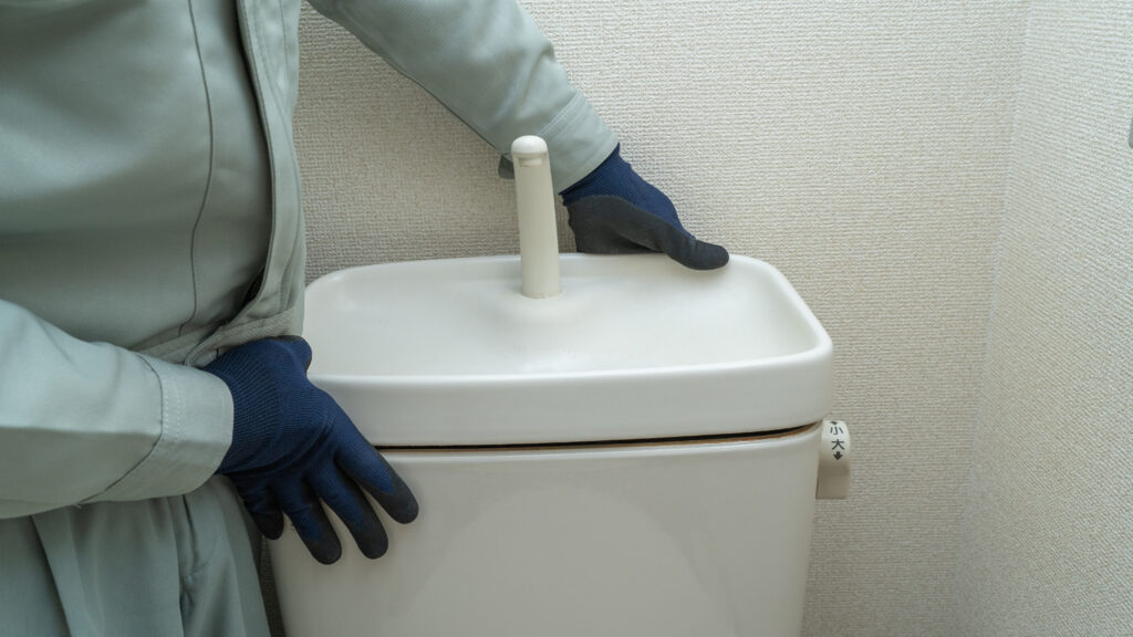 トイレタンクの掃除は実は簡単？ 掃除法を徹底解説